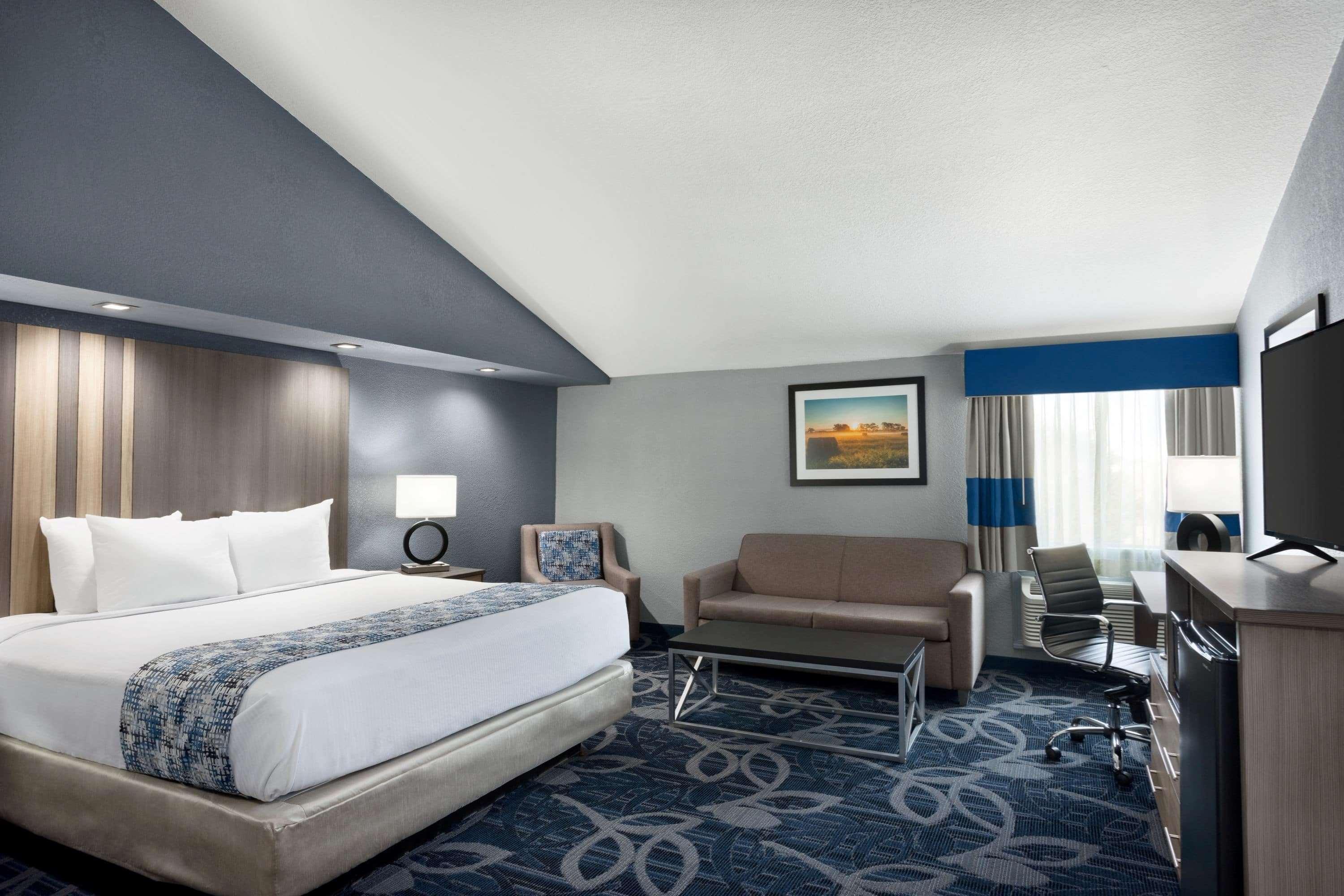 Baymont Inn & Suites Shawnee Exteriér fotografie