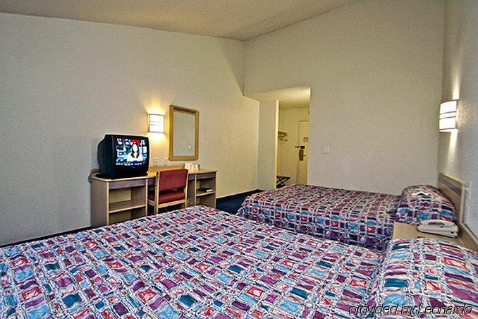 Baymont Inn & Suites Shawnee Exteriér fotografie